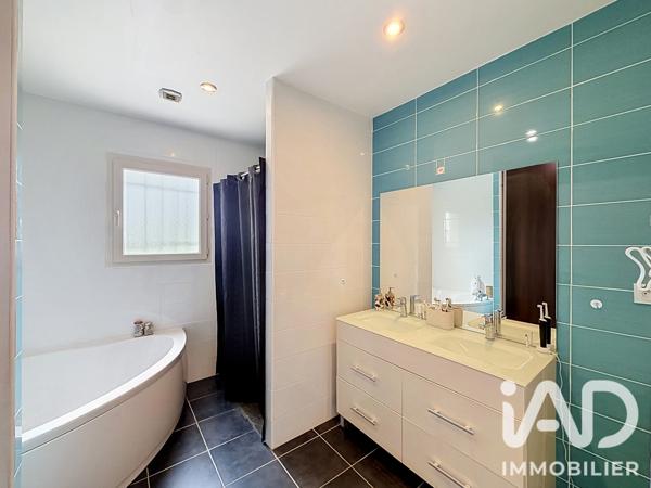 Maison à vendre 5 pièces 130 m² Saint-Viance