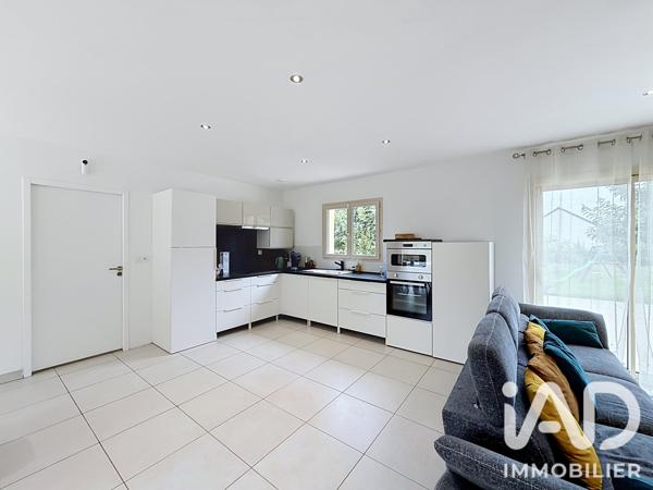 Maison à vendre 5 pièces 130 m² Saint-Viance