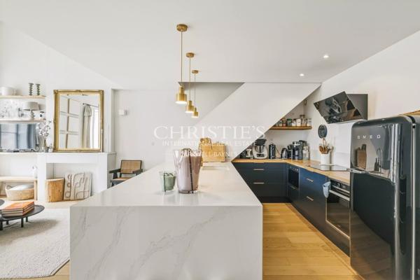 Très bel appartement – Quartier Saint-Seurin Bordeaux – 3 chambres – Garage possible
