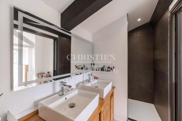 Très bel appartement – Quartier Saint-Seurin Bordeaux – 3 chambres – Garage possible