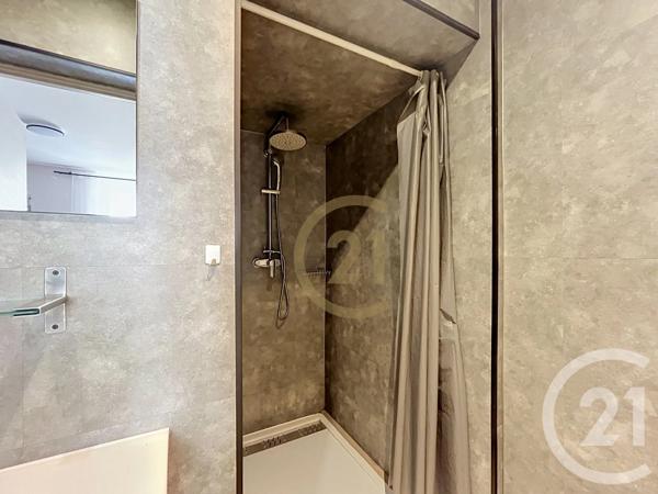 Immeuble à vendre  318 m 2   LURE  - 70