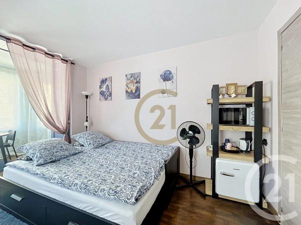 Immeuble à vendre  318 m 2   LURE  - 70