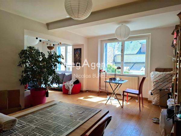 Immeuble à LAVAL, 53000 - 133m²