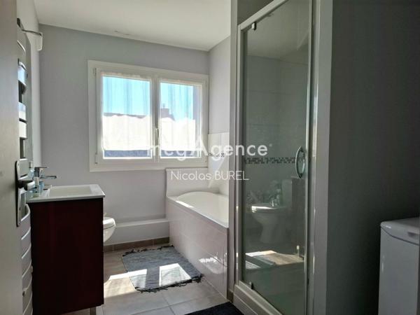 Immeuble à LAVAL, 53000 - 133m²