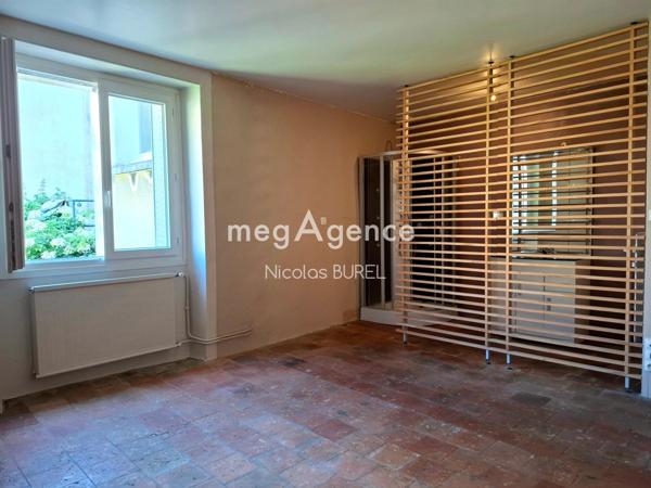 Immeuble à LAVAL, 53000 - 133m²