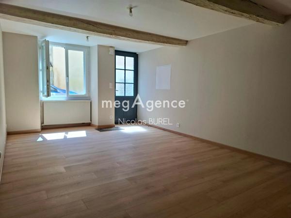 Immeuble à LAVAL, 53000 - 133m²