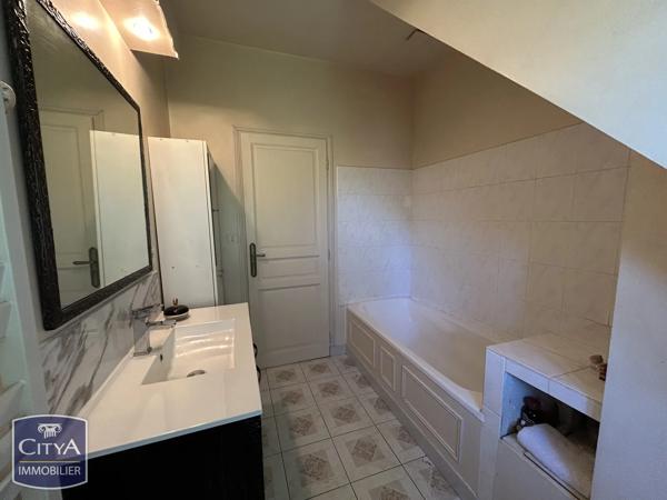 Maison à vendre 7 pièces 209m² Romorantin-Lanthenay (41200)
