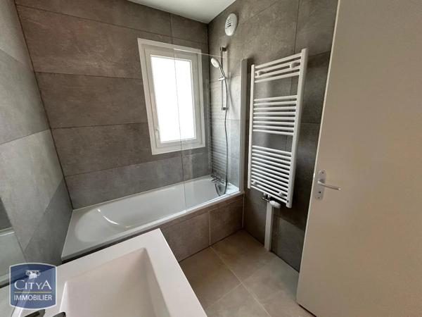 Maison à louer 4 pièces 87.23m² Saint-Georges-d'Oléron (17190)