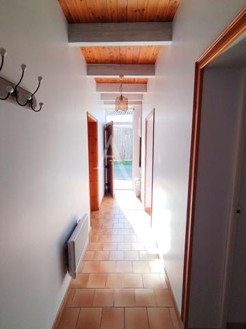 Proche Saintes - Maison charentaise avec jardin et dépendance