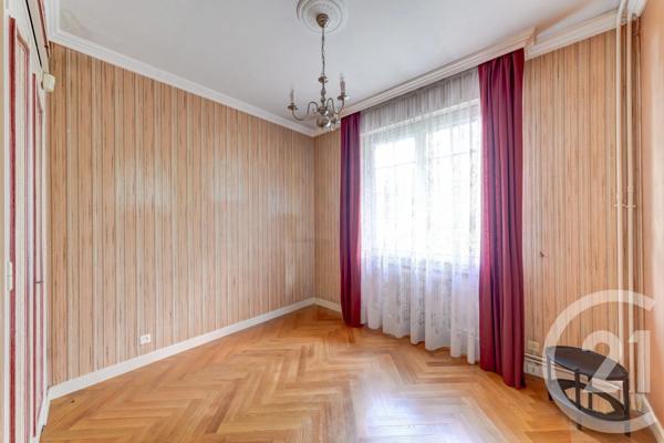 Maison à vendre  9 pièces - 241,48 m 2   LIMONEST  - 69