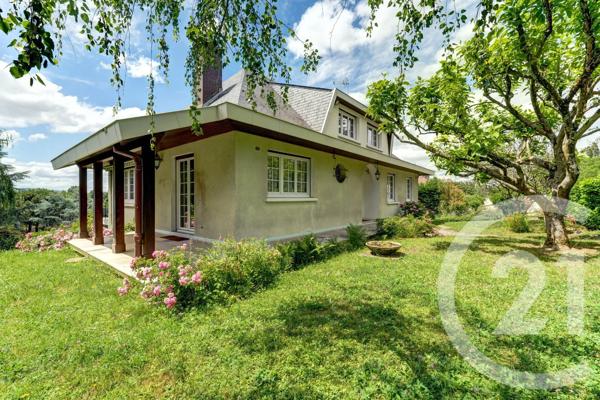 Maison à vendre  9 pièces - 241,48 m 2   LIMONEST  - 69