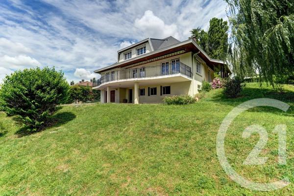 Maison à vendre  9 pièces - 241,48 m 2   LIMONEST  - 69