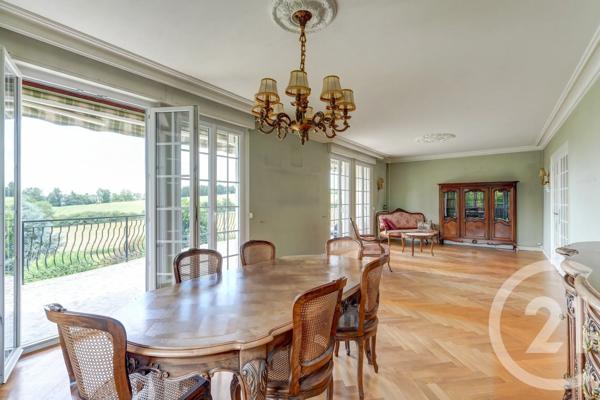 Maison à vendre  9 pièces - 241,48 m 2   LIMONEST  - 69