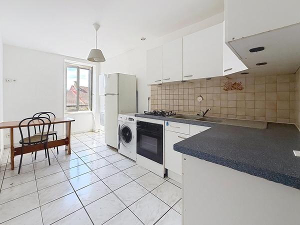 T2 traversant centre-ville Rives – Idéal premier achat ou investissement