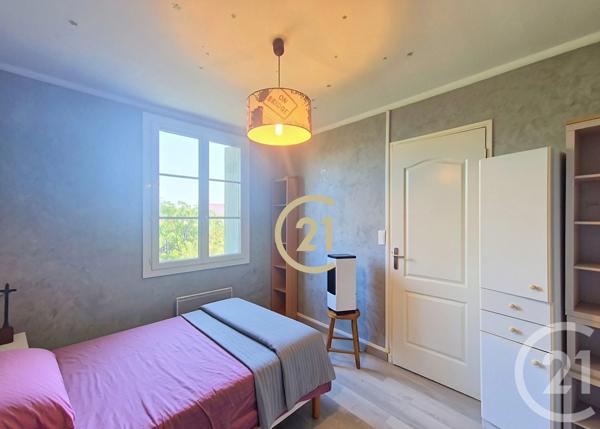 Appartement F5 à vendre  5 pièces - 70,35 m 2   SALON DE PROVENCE  - 13