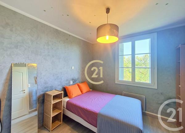 Appartement F5 à vendre  5 pièces - 70,35 m 2   SALON DE PROVENCE  - 13