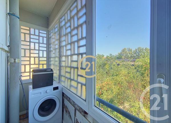 Appartement F5 à vendre  5 pièces - 70,35 m 2   SALON DE PROVENCE  - 13