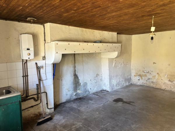 Maison, 2 chambres 2303 m2