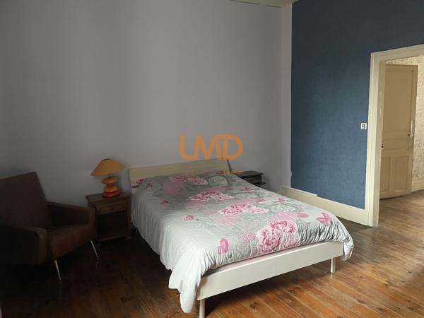 Maison T7 en pierre sur sous-sol