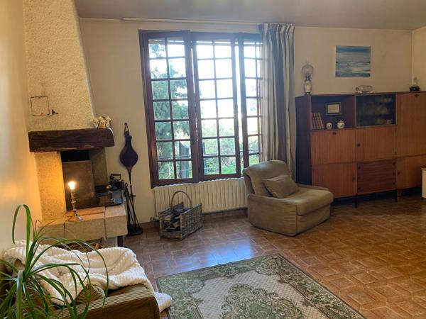 A LA VENTE  ! SUPERBE MAISON MARSEILLAISE 5 pièce(s) 120 m2