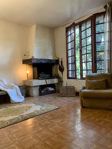 A LA VENTE  ! SUPERBE MAISON MARSEILLAISE 5 pièce(s) 120 m2