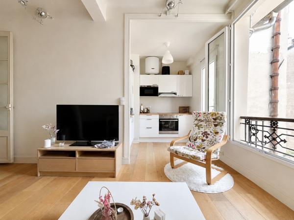 Appartement
         2 pièces
        - 35 m² Exclusivité 230 000 € *