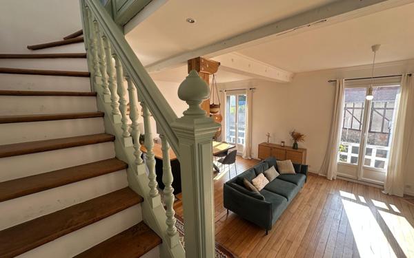 Maison à vendre    4 pièces • 89,57 m2 Les Mureaux