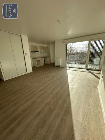Appartement à louer 3 pièces 76.26m² Caen (14000)