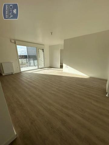 Appartement à louer 3 pièces 76.26m² Caen (14000)