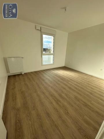 Appartement à louer 3 pièces 76.26m² Caen (14000)