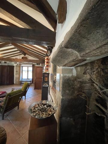 MAS, MAISON AUTHENTIQUE EN PIERRES DE SCHISTE