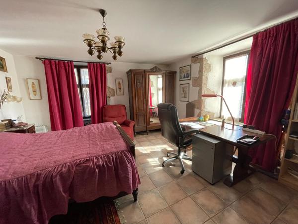 MAS, MAISON AUTHENTIQUE EN PIERRES DE SCHISTE