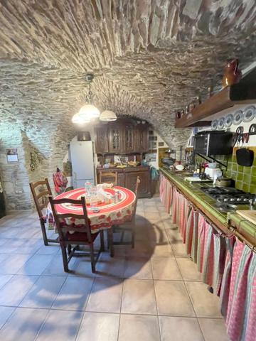 MAS, MAISON AUTHENTIQUE EN PIERRES DE SCHISTE