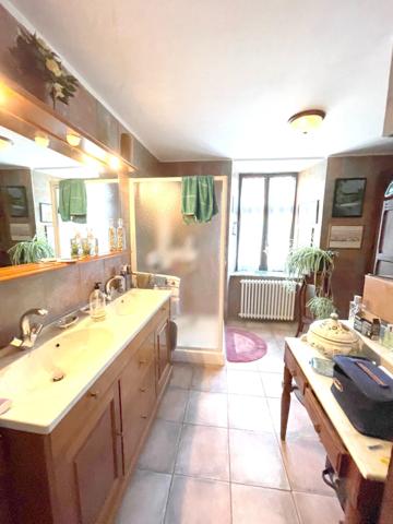 MAS, MAISON AUTHENTIQUE EN PIERRES DE SCHISTE