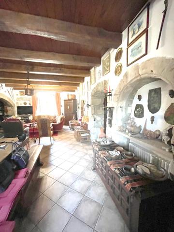 MAS, MAISON AUTHENTIQUE EN PIERRES DE SCHISTE