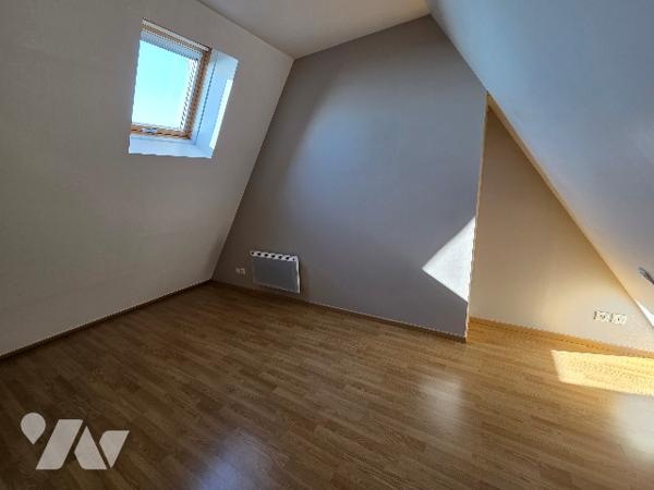 VENTE YVETOT, appartement  de 68.03 m², un séjour/salon, 2 chambres, 1 bureau.