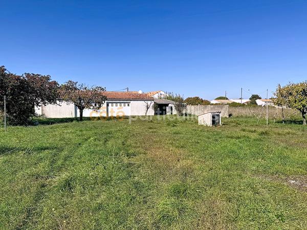 Vente
                Maison163 m² - 6 Pièces -
                    SAINT PIERRE D OLERON (17310)