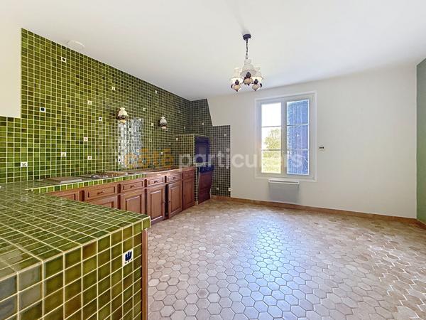 Vente
                Maison163 m² - 6 Pièces -
                    SAINT PIERRE D OLERON (17310)