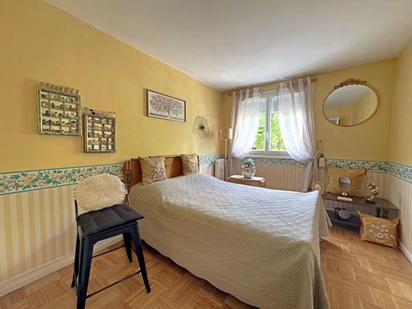 APPARTEMENT TYPE 6 - REIMS PROCHE CENTRE AVEC BALCON ET GARAGE