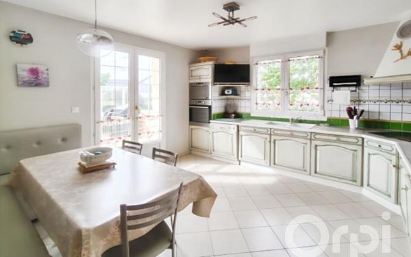 Maison à vendre    7 pièces • 158,92 m2 Gournay-en-Bray