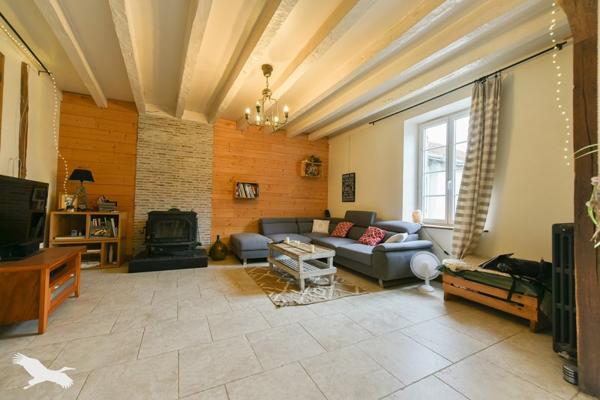 Maison à vendre |  Saint-Claude-de-Diray |  6 pièces | 192 m²