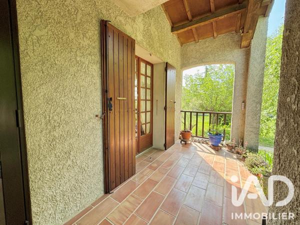 Maison à vendre 4 pièces 97 m² Saint-Saturnin-lès-Avignon