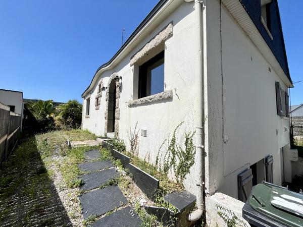 Maison régionale rénovée sur 584 m² de terrain