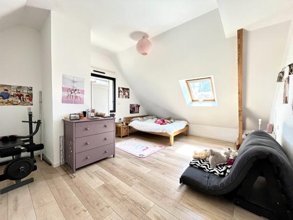 Maison régionale rénovée sur 584 m² de terrain