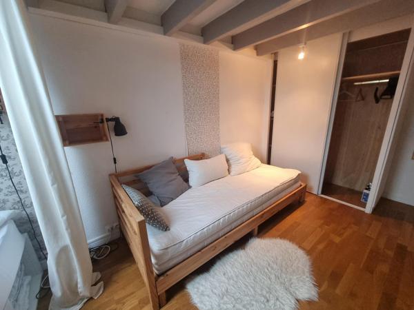 jolie maisonnette avec plage et commerces à pied