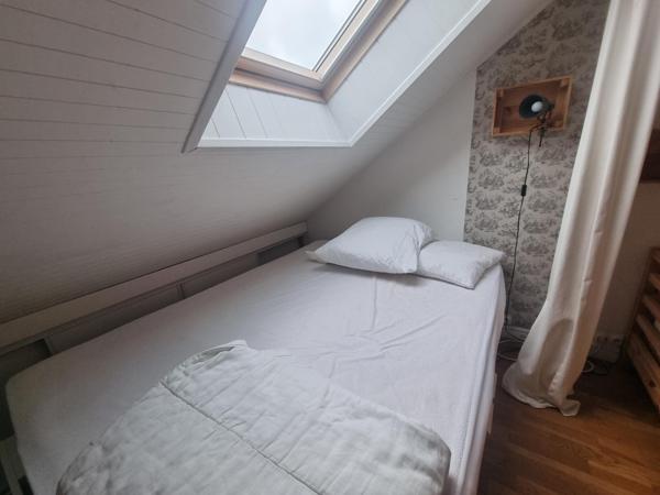 jolie maisonnette avec plage et commerces à pied