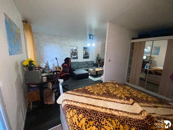 Appartement - Vendu - 42 m² - LE MESNIL-SAINT-DENIS | The Door Man