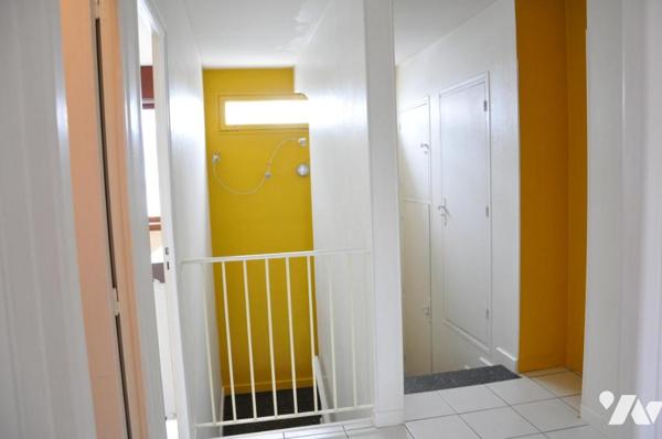 TARBES Appartement T3 duplex, deux garages, une cave.