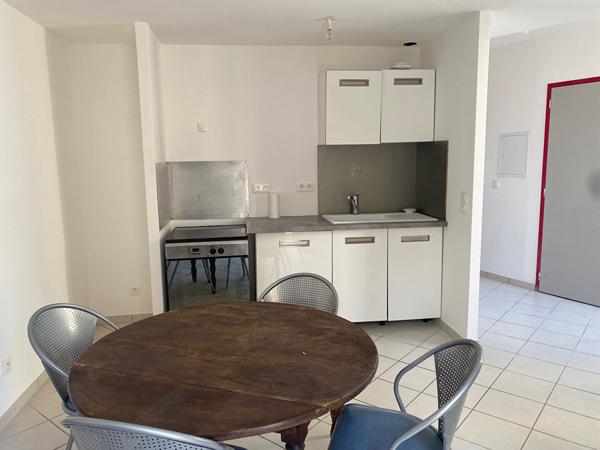 APPARTEMENT F2 - BEDARIEUX - 380 € CC