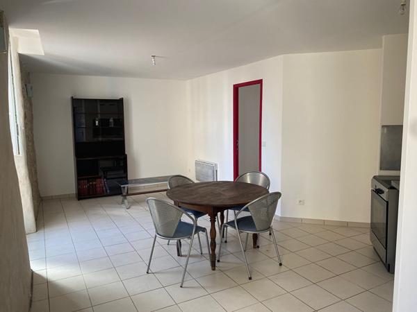 APPARTEMENT F2 - BEDARIEUX - 380 € CC